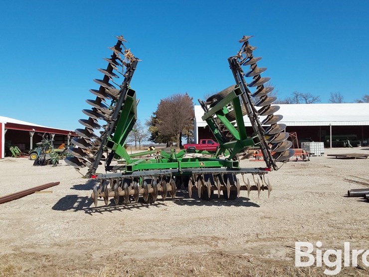 john-deere-630-image-6