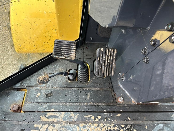 2016-yanmar-v4-7-image-19