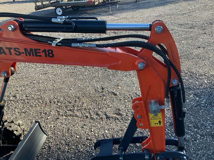 #1205-•-ats-me18-mini-excavator-image-9