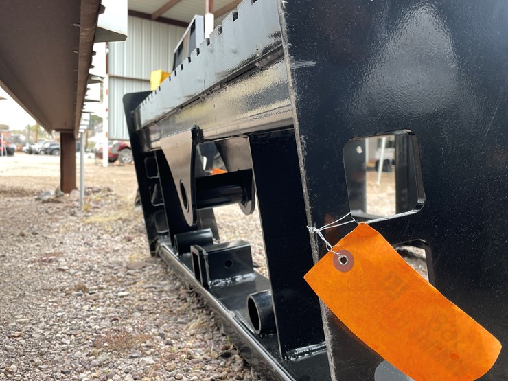 #4368-•-unused-2026-wolverine-pallet-fork-frame-attachment-image-13