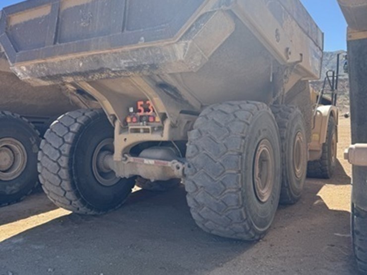 2012-caterpillar-740b-image-6