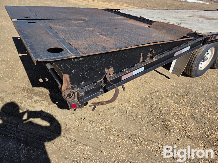 2008-titan-trailer-image-19