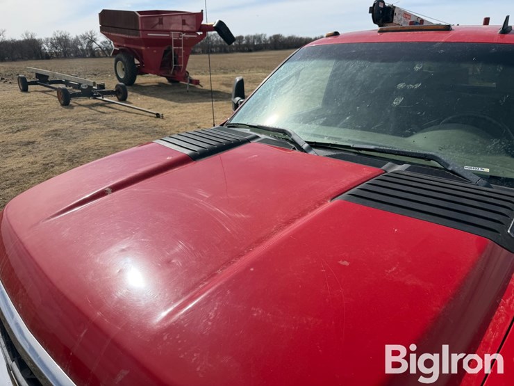 2011-chevrolet-3500-image-11