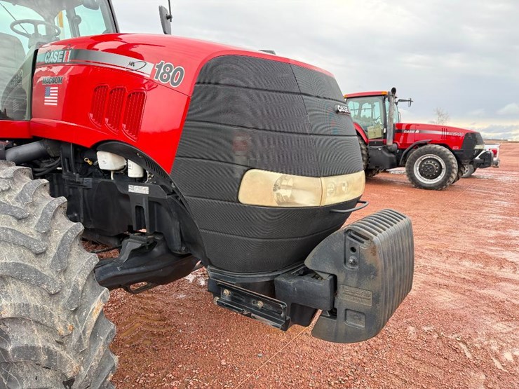 case-ih-magnum-180-image-33