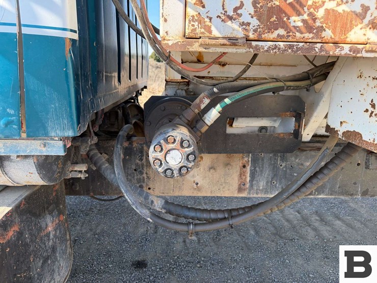 1981-ford-lt8000-image-13