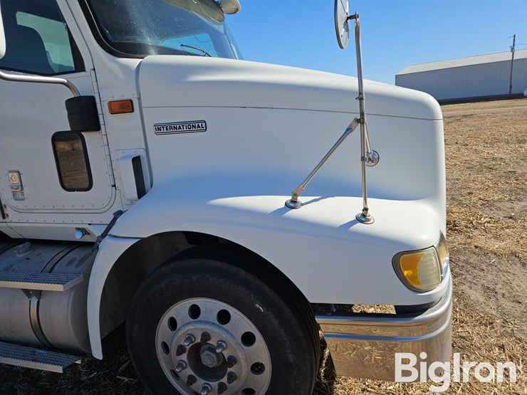 2000-international-9200i-image-12