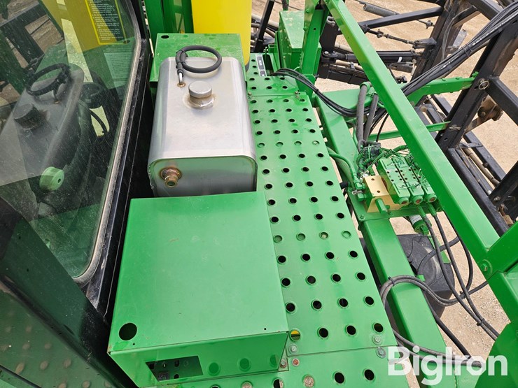 2006-john-deere-6700-image-10