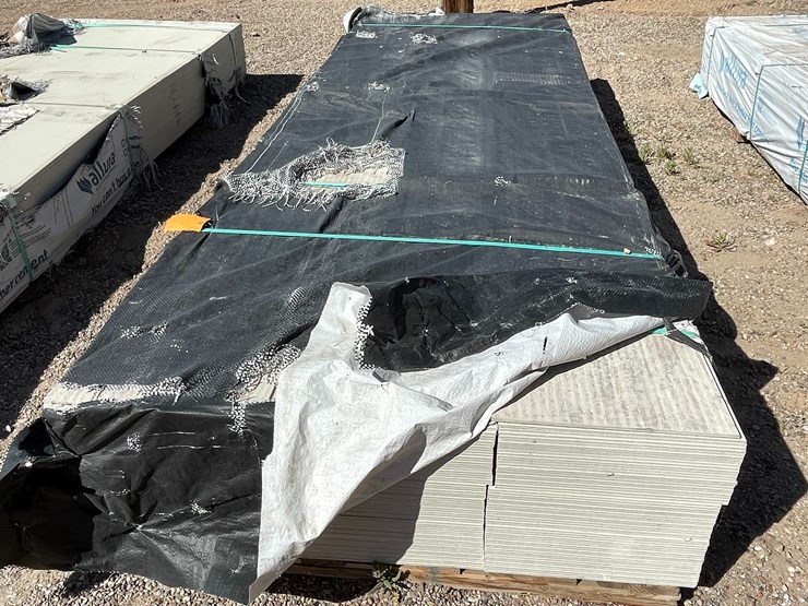 #4340-•-(appx.-180-pieces)-allura-unvented-fiber-cement-16"-soffit-bundle---primed-with-cedar-grain-texture-image-1