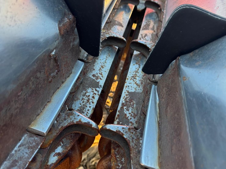 case-ih-1064-image-15