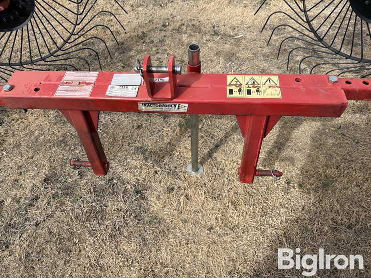 2022-ibex-ts130-2+2-3-pt-hay-rake-image-11