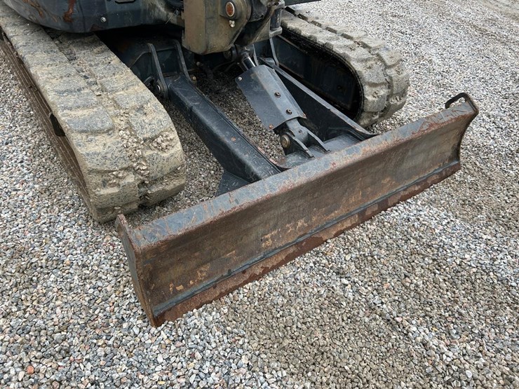 2022-bobcat-e88-image-10