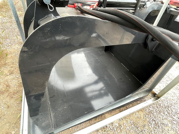 #4365-•-unused-2026-wolverine-skid-steer-grapple-bucket-attachment-image-5