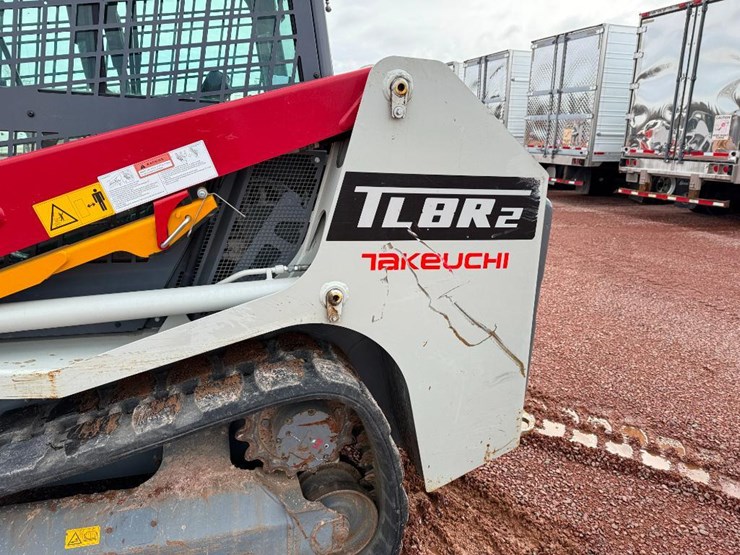takeuchi-tl8r-image-12