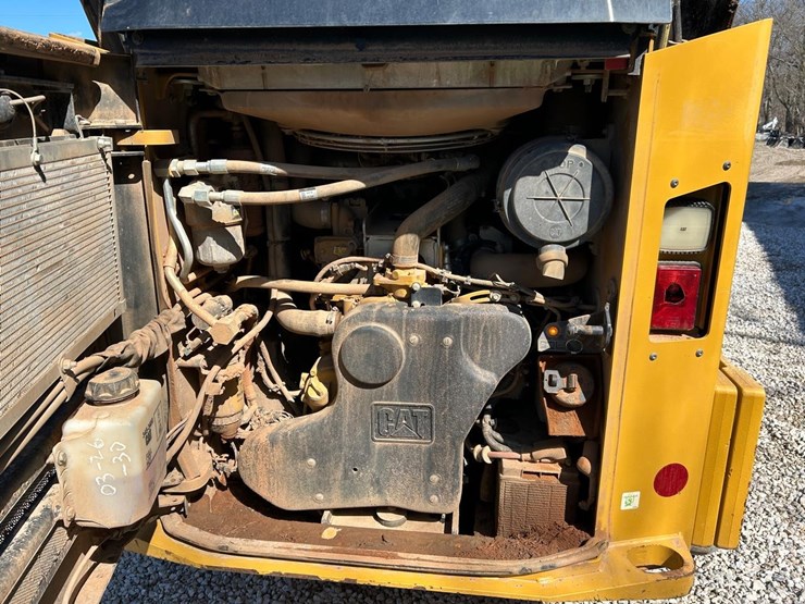 2022-caterpillar-299d3xps-skid-steer-loader-image-15