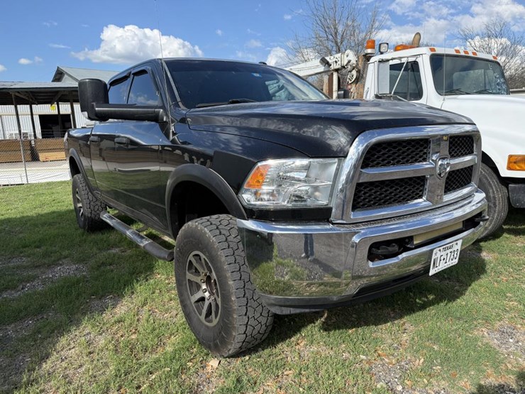 2017-dodge-ram-2500-image-3
