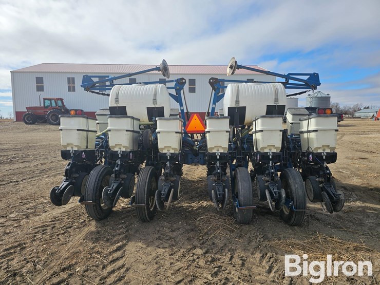 2007-kinze-3200-image-6