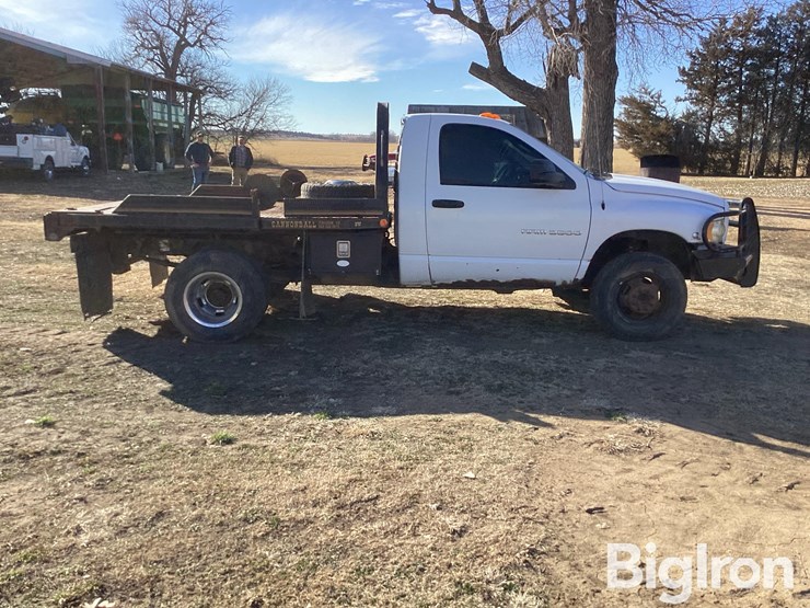 2005-dodge-ram-3500-image-4
