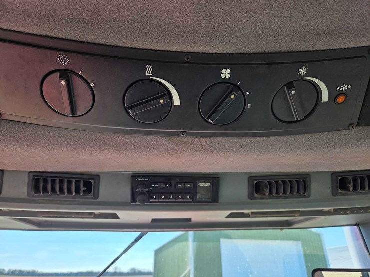 case-ih-7110-image-27