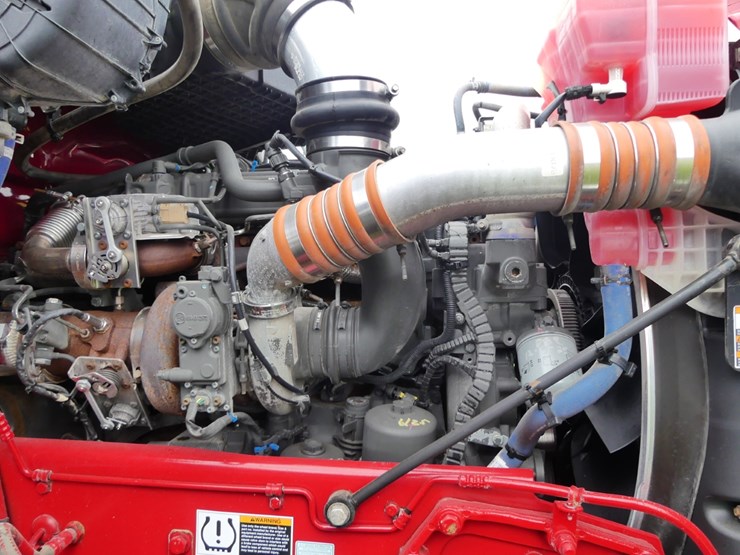 2017-kenworth-t680-image-16