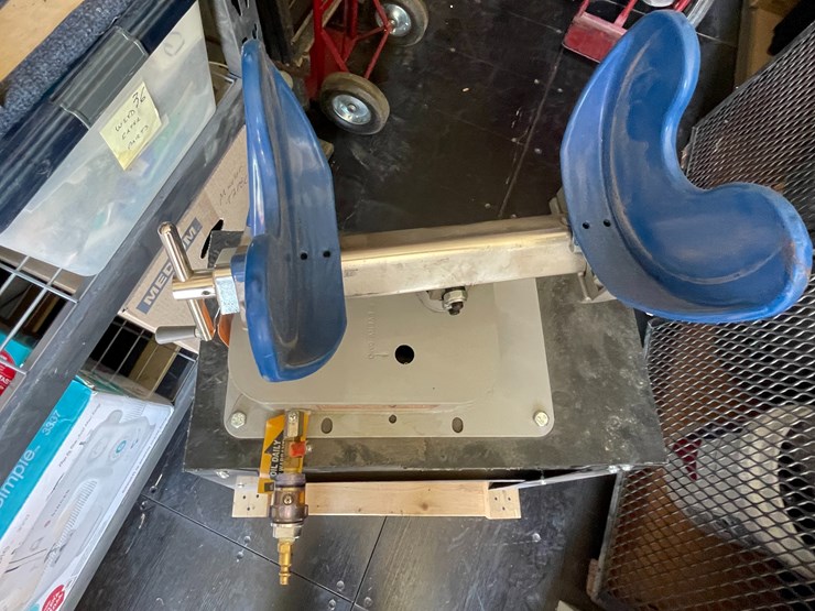 #1491-•-central-pneumatic-paint-shaker-(offsite-in-el-paso)-image-9