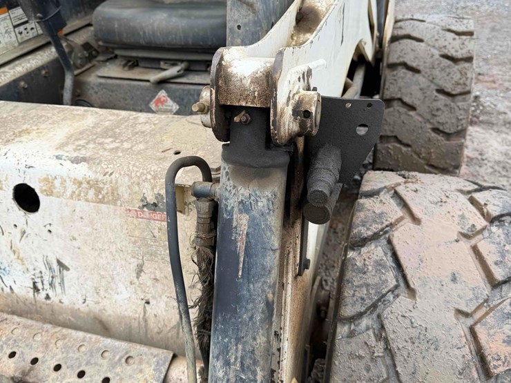 1999-bobcat-873-image-10