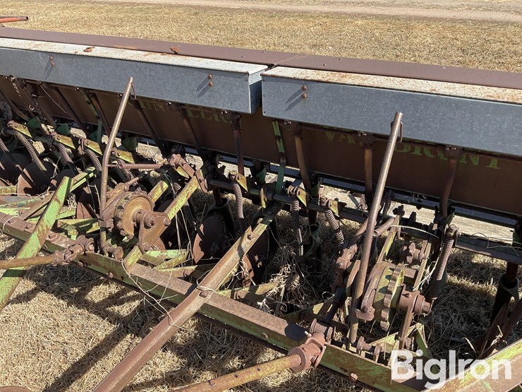 john-deere-14-image-11