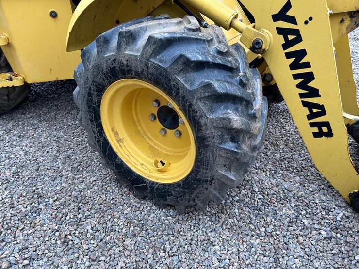 2016-yanmar-v4-7-image-11