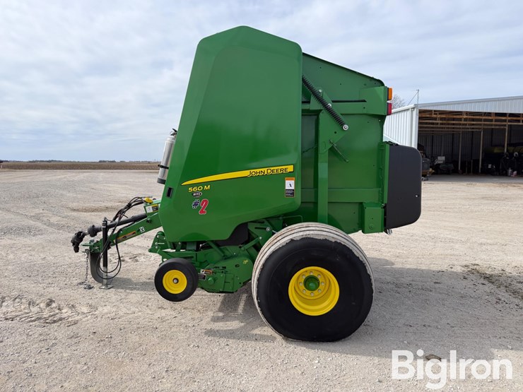 2023-john-deere-560m-image-8