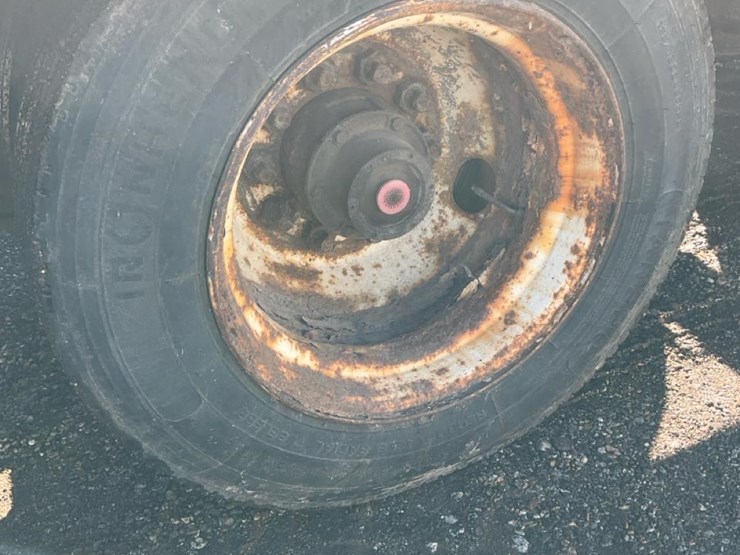 2007-unknown-trailer-image-22