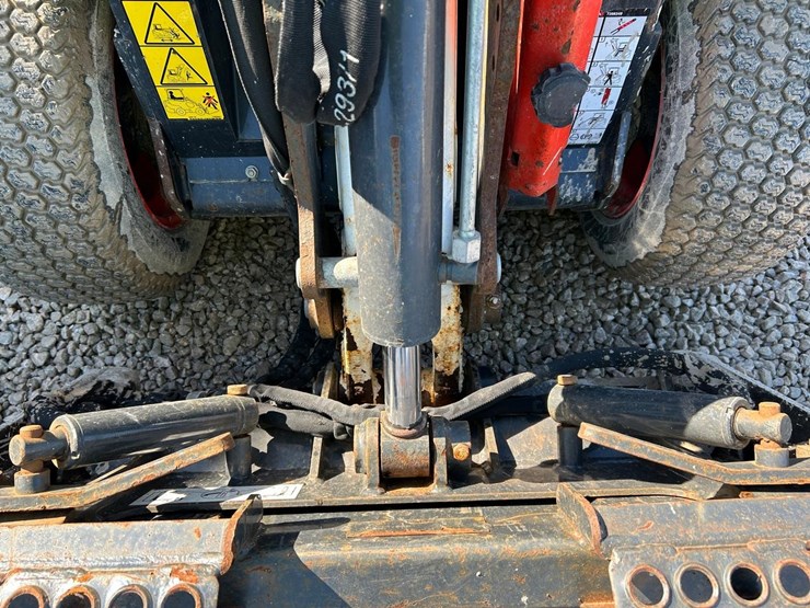 2020-bobcat-l23-image-10