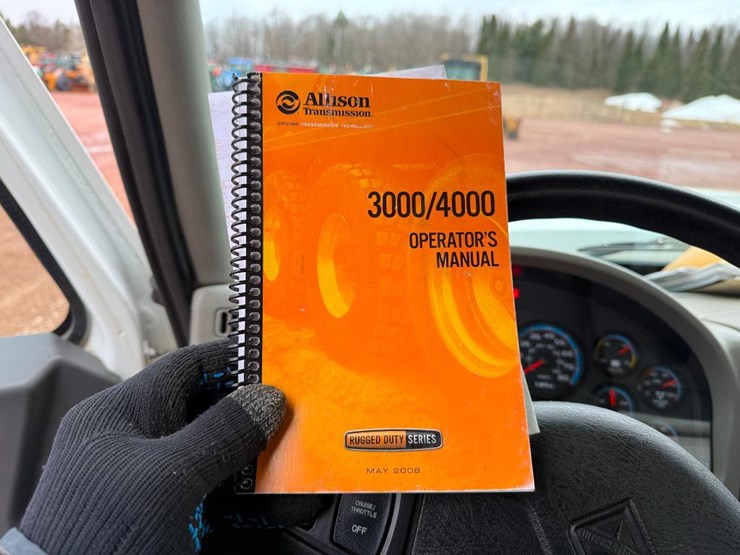 international-7600-image-72