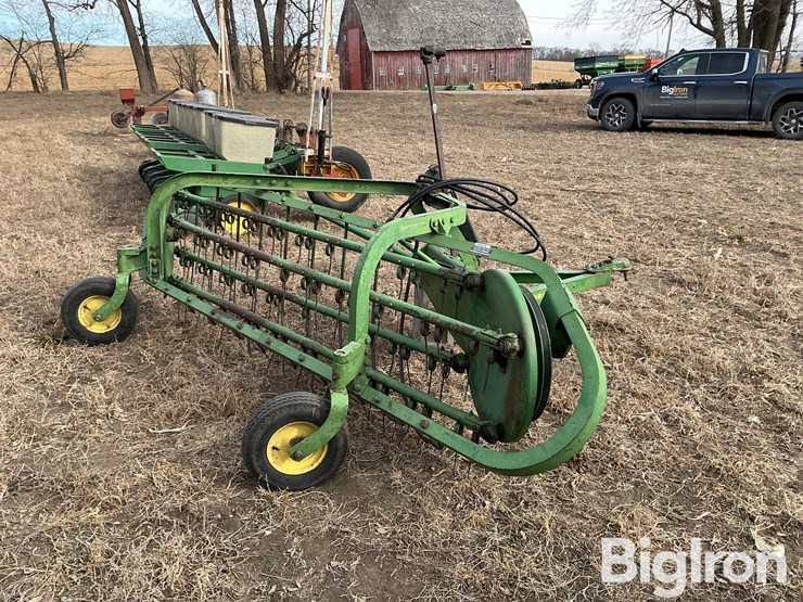 john-deere-350-image-4