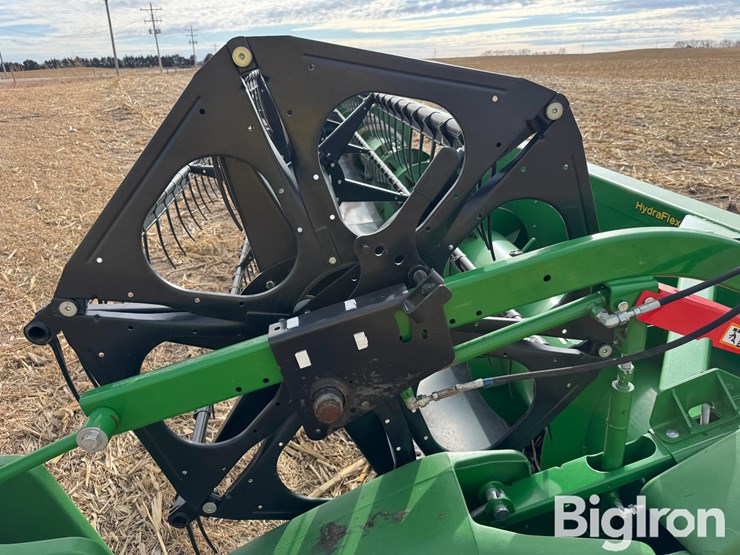 2017-john-deere-630f-image-11