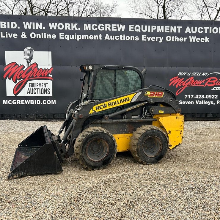 2023 NEW HOLLAND L318