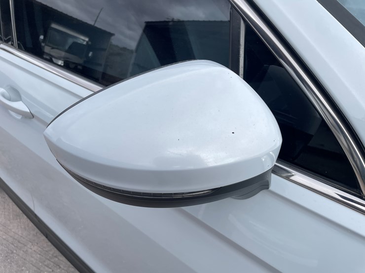 2019-volkswagen-tiguan-se-image-16