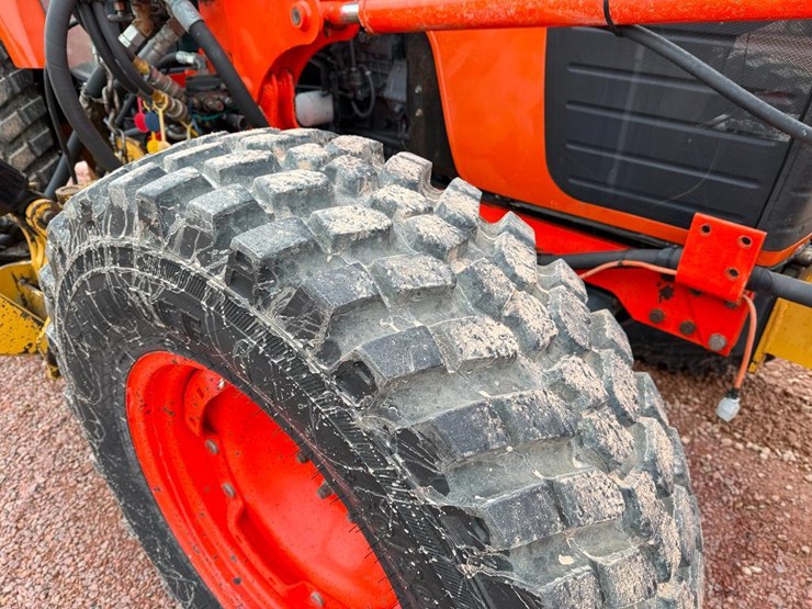 2005-kubota-la1301s-image-10