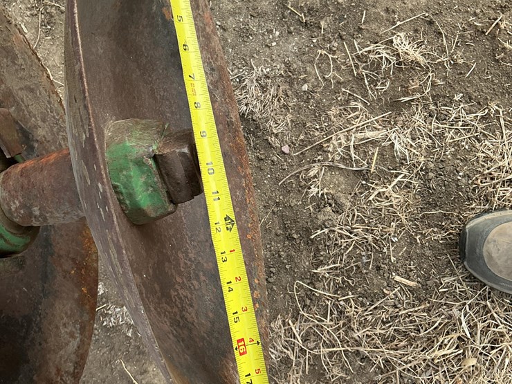 john-deere-bw-image-17