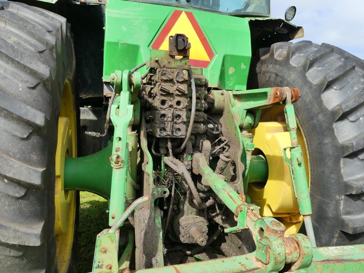 john-deere-8400-image-6