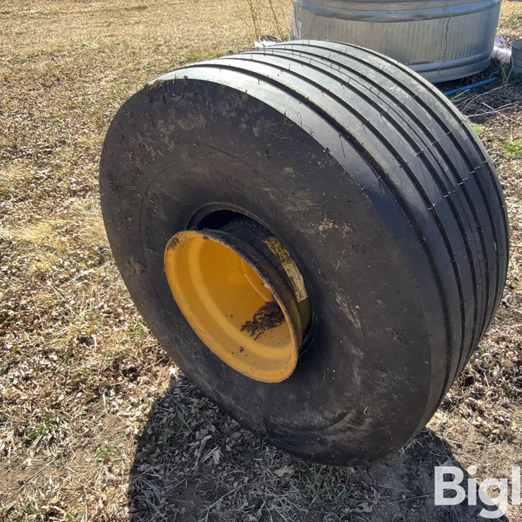 Vermeer Baler Tire And Rim