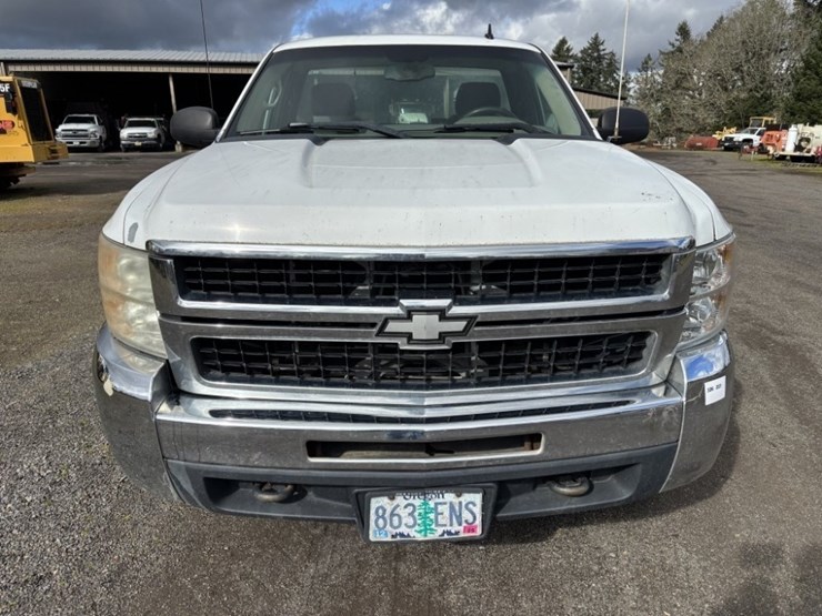 2009-chevrolet-silverado-2500-image-8