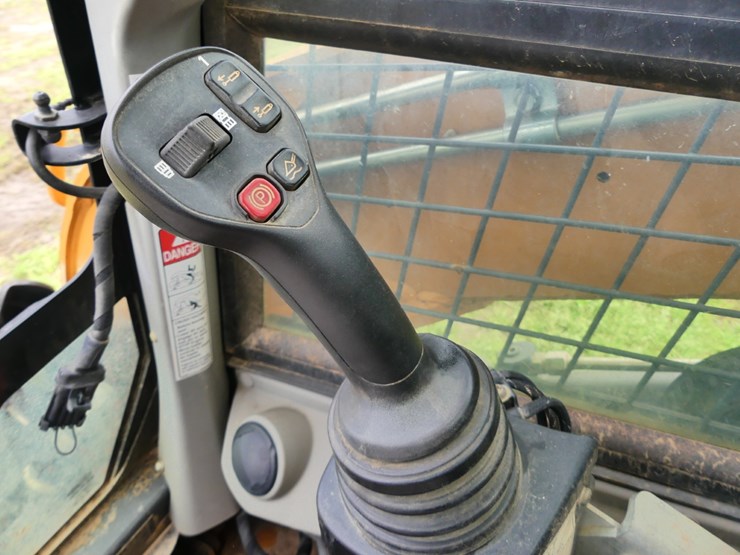 2021-case-tv450b-image-14