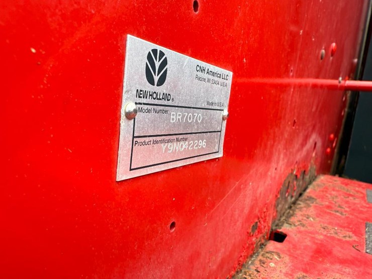 new-holland-br7070-image-34
