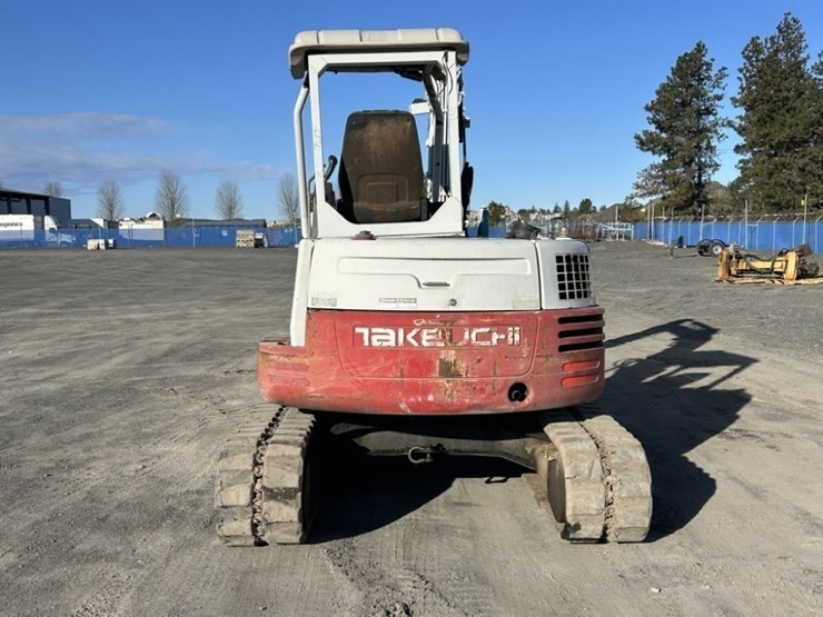 takeuchi-tb35fr-mini-hydraulic-excavator-image-4