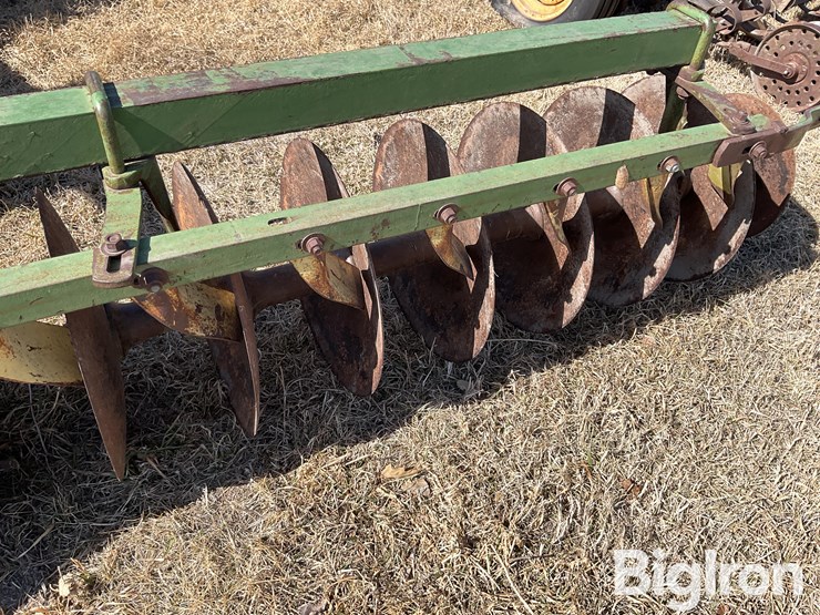 john-deere-17-image-17