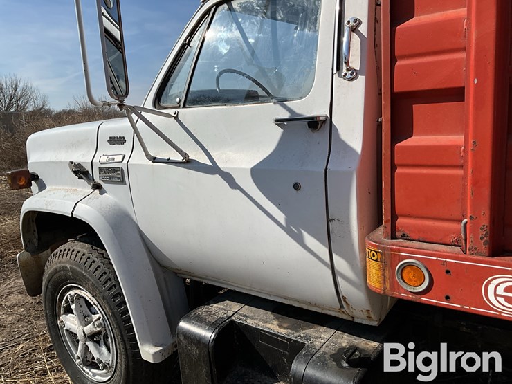 1979-gmc-sierra-6000-image-18