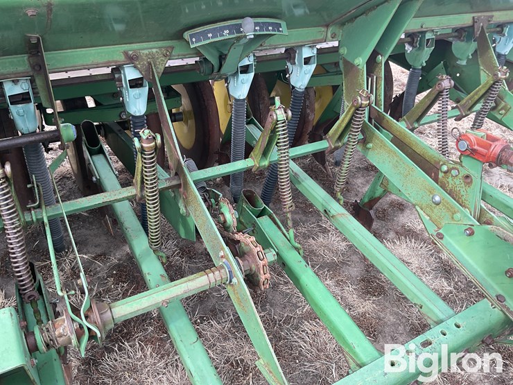 john-deere-9300-image-16