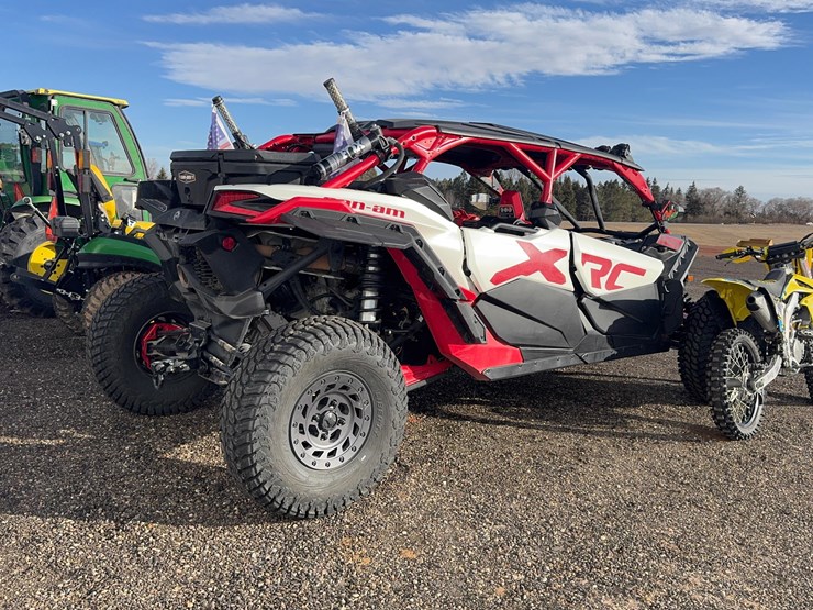 2024-can-am-maverick-x3-image-2