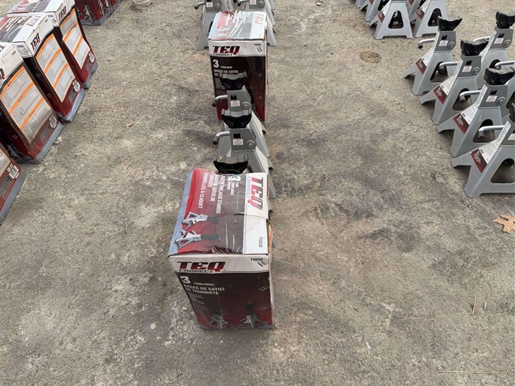 (8)-3-ton-jack-stands-image-10