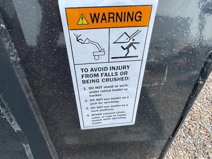 #4325-•-unused-2026-wolverine-skid-steer-track-duty-bucket-attachments-image-8