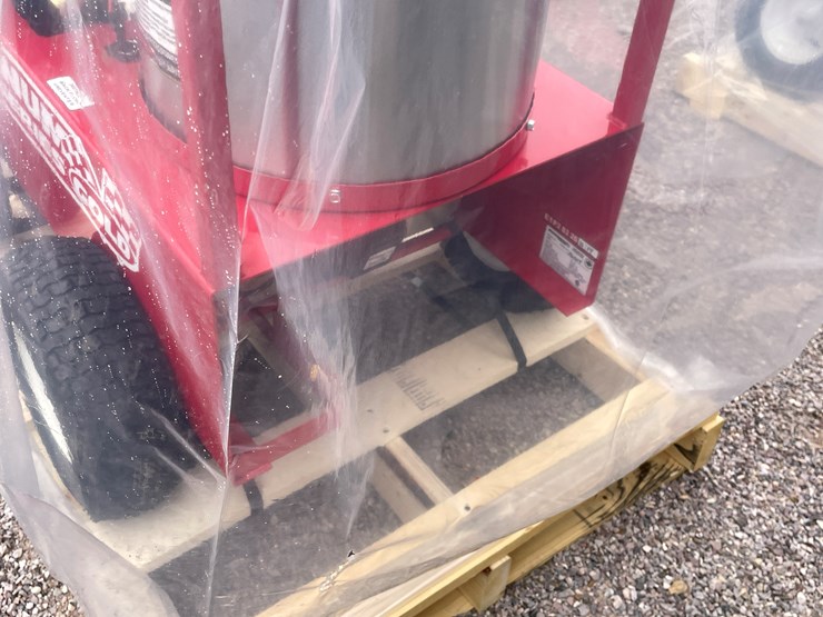 #4302-•-unused-hot-water-pressure-washer-image-7